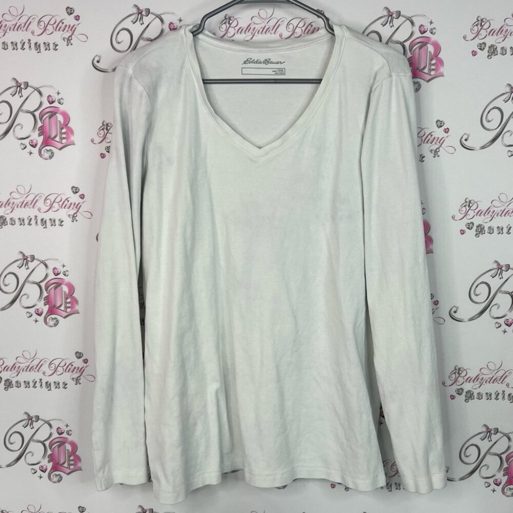 Eddie Bauer long sleeve white Cream V-Neck Long Sleeve Blouse size 2XL.